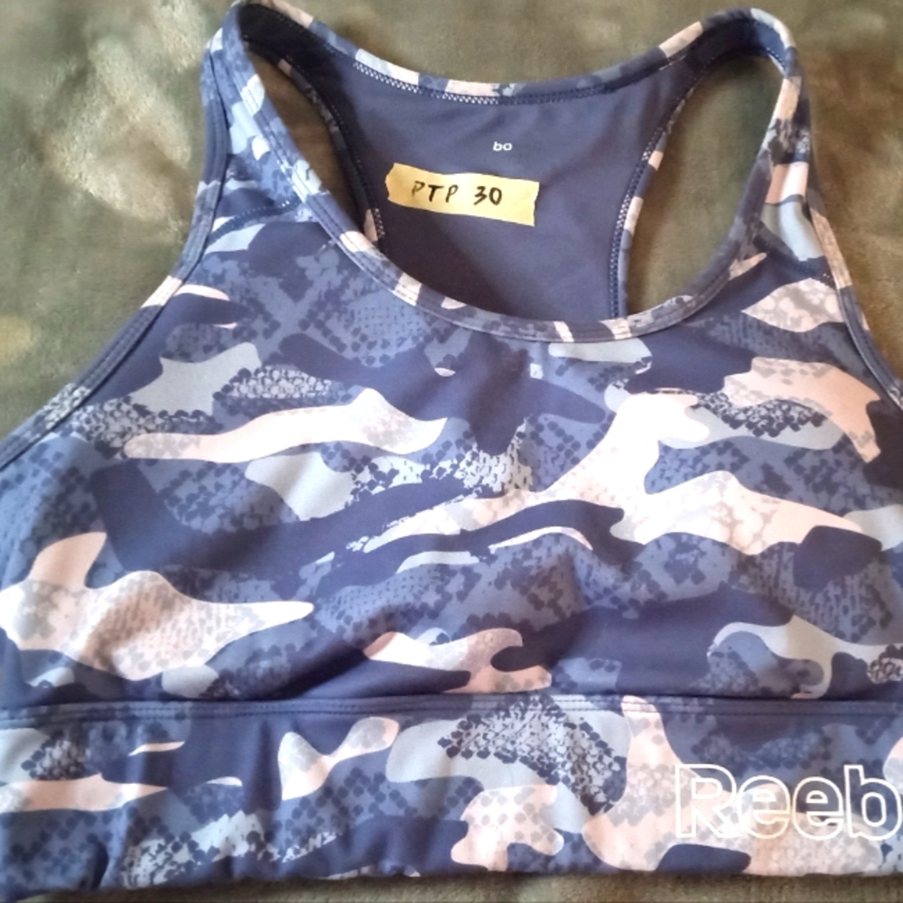 Women's Reebok Padded Sports Bra Size Large Camo Pink And Blue Design